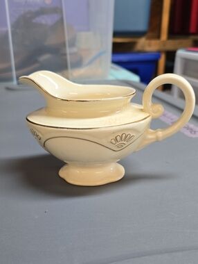 Homer Laughlin Creamer